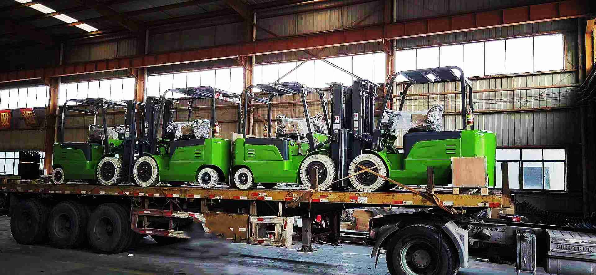 Delivery for 4 units of lithium battery forklifts 