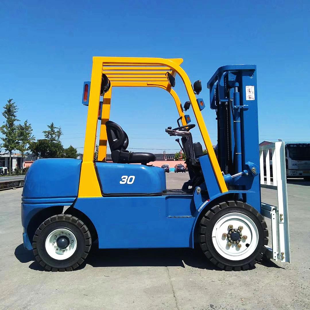 LPG and gasoline forklift 