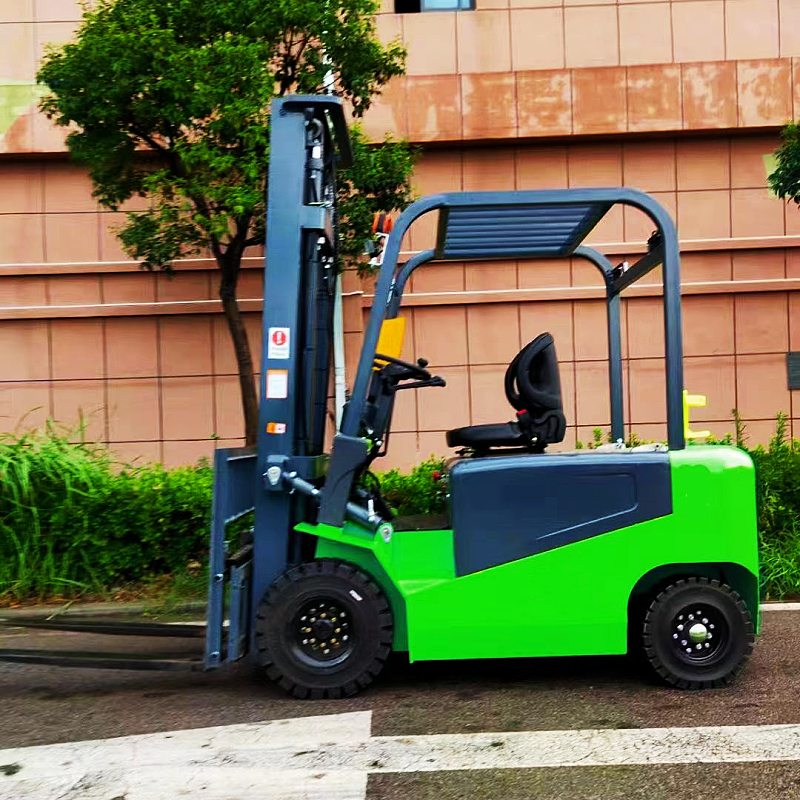 What is an electric forklift?
