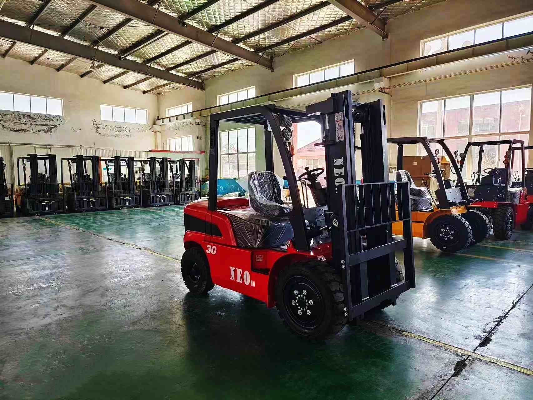 Diesel counterbalance forklift truck