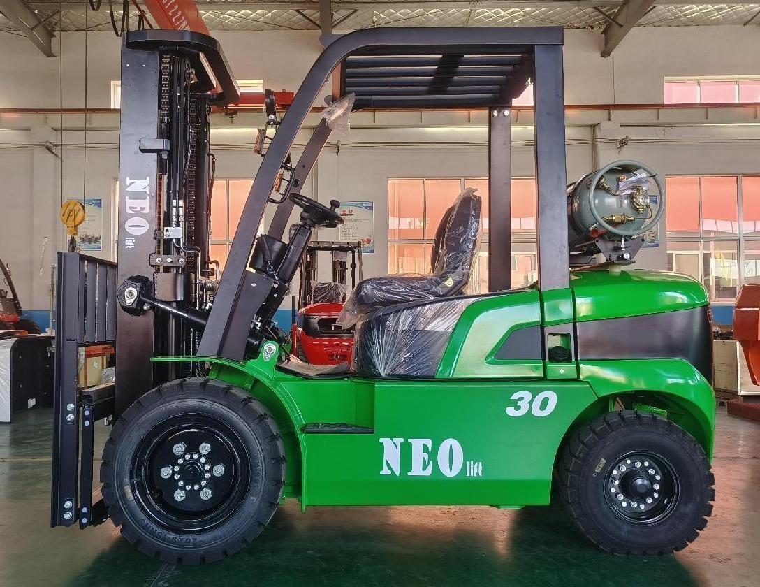 Gasoline And LPG Counterbalance Forklift Entere The Euro And American Markets, Win The Trust Of Customers With High Quality