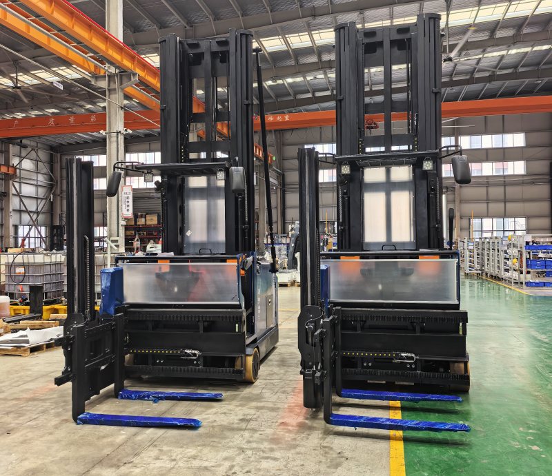 NEOlift Man up VNA forklift