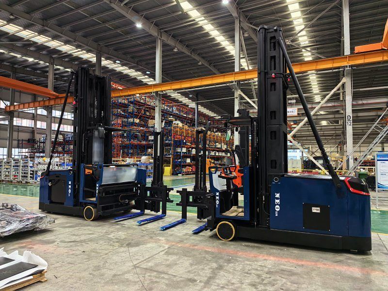 NEOlift Man up forklift